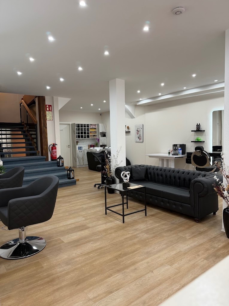 Icon Salon Wartebereich Couch